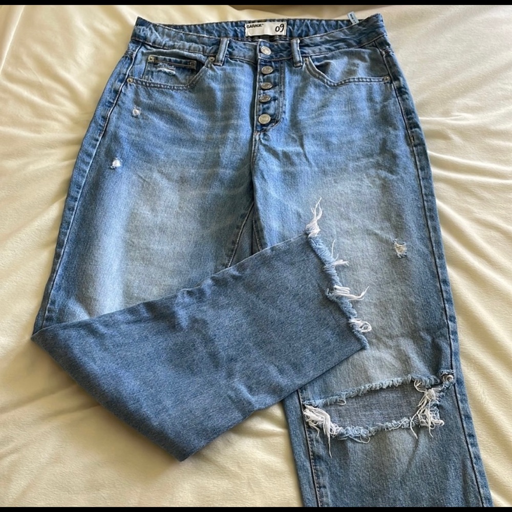 Garage Ripped Mom Jeans